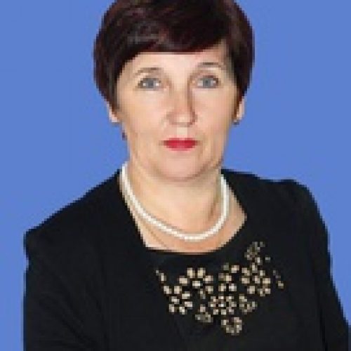 3 фото вчителів, ПІБ та посада кожного_ №1 БАЄВА ЛЮБОВ ОЛЕКСАНДРІВНА-вчитель зарубіжної літератури - КЗ _Лозівський ліцей_No8 Приймальня
